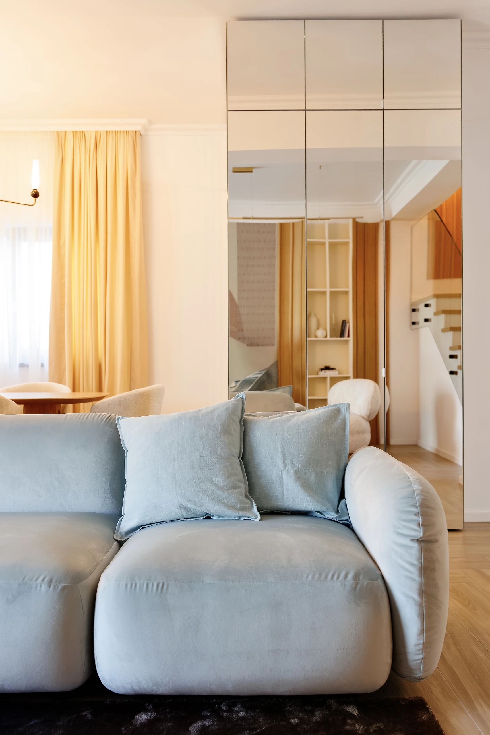 Iconic Blush House interior, view 3