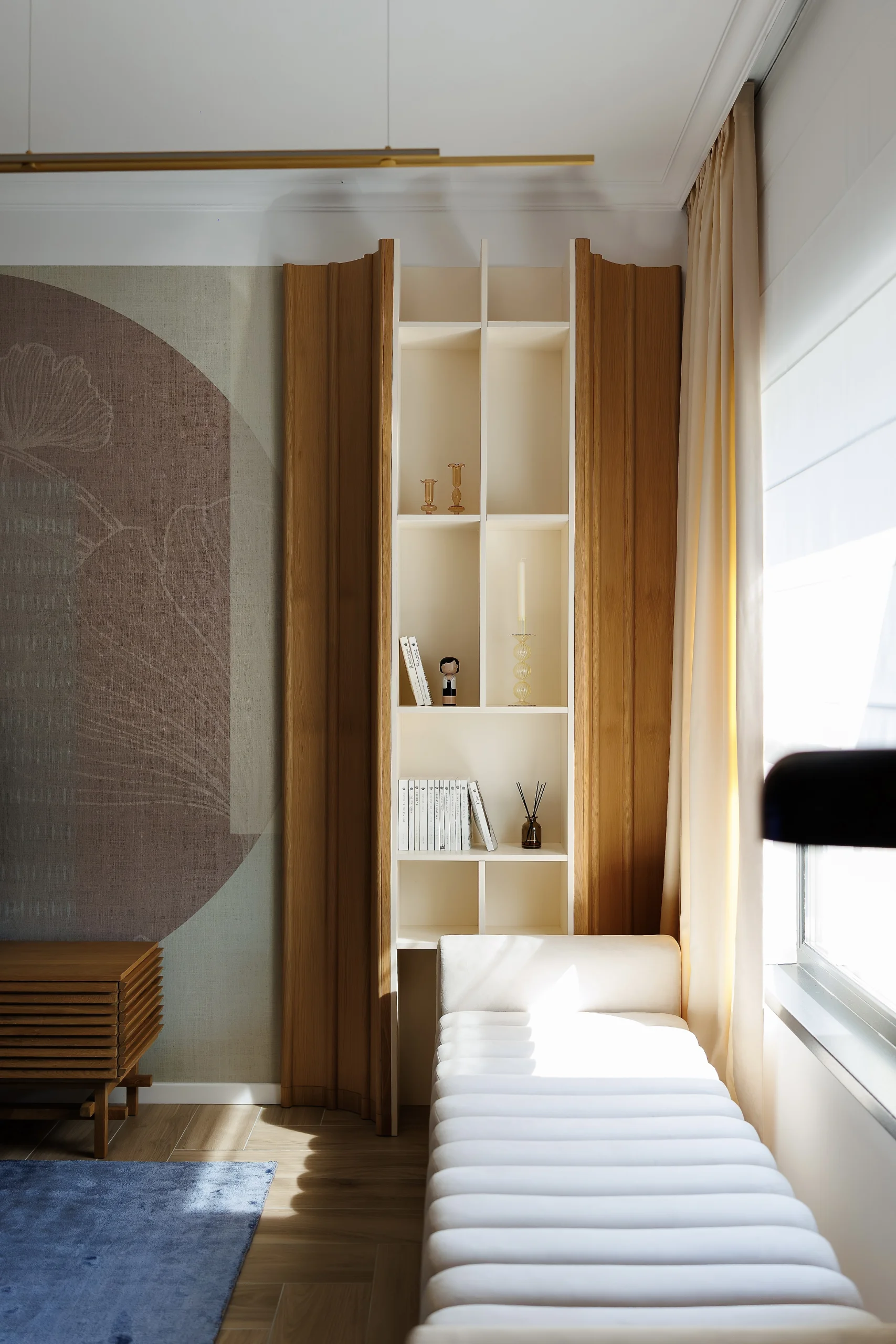 Iconic Blush House interior, view 6