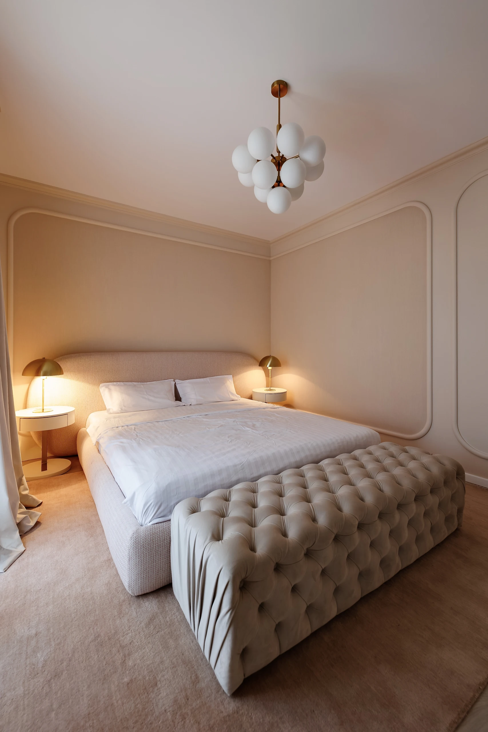 Iconic Blush House interior, view 21