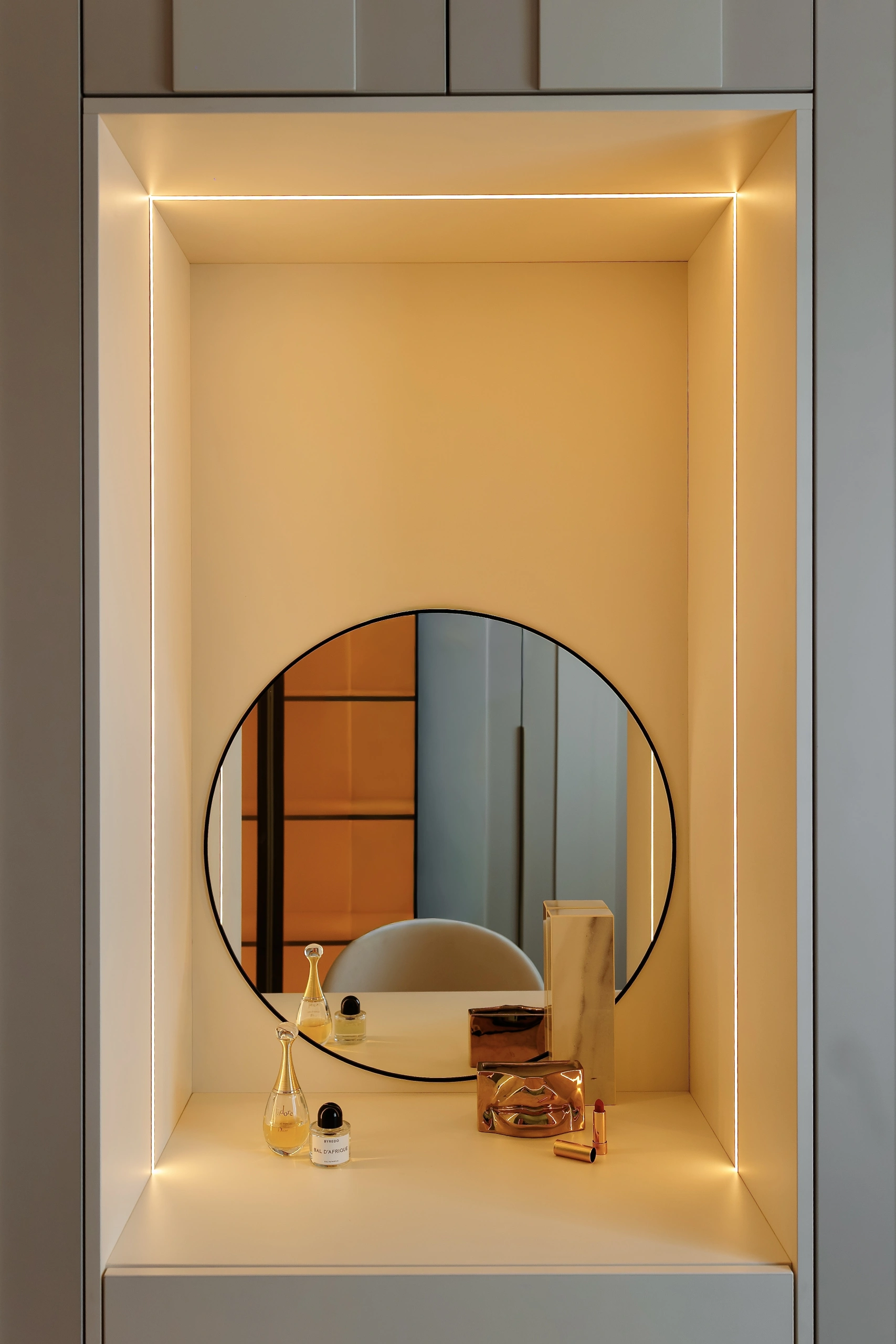 Iconic Blush House interior, view 29