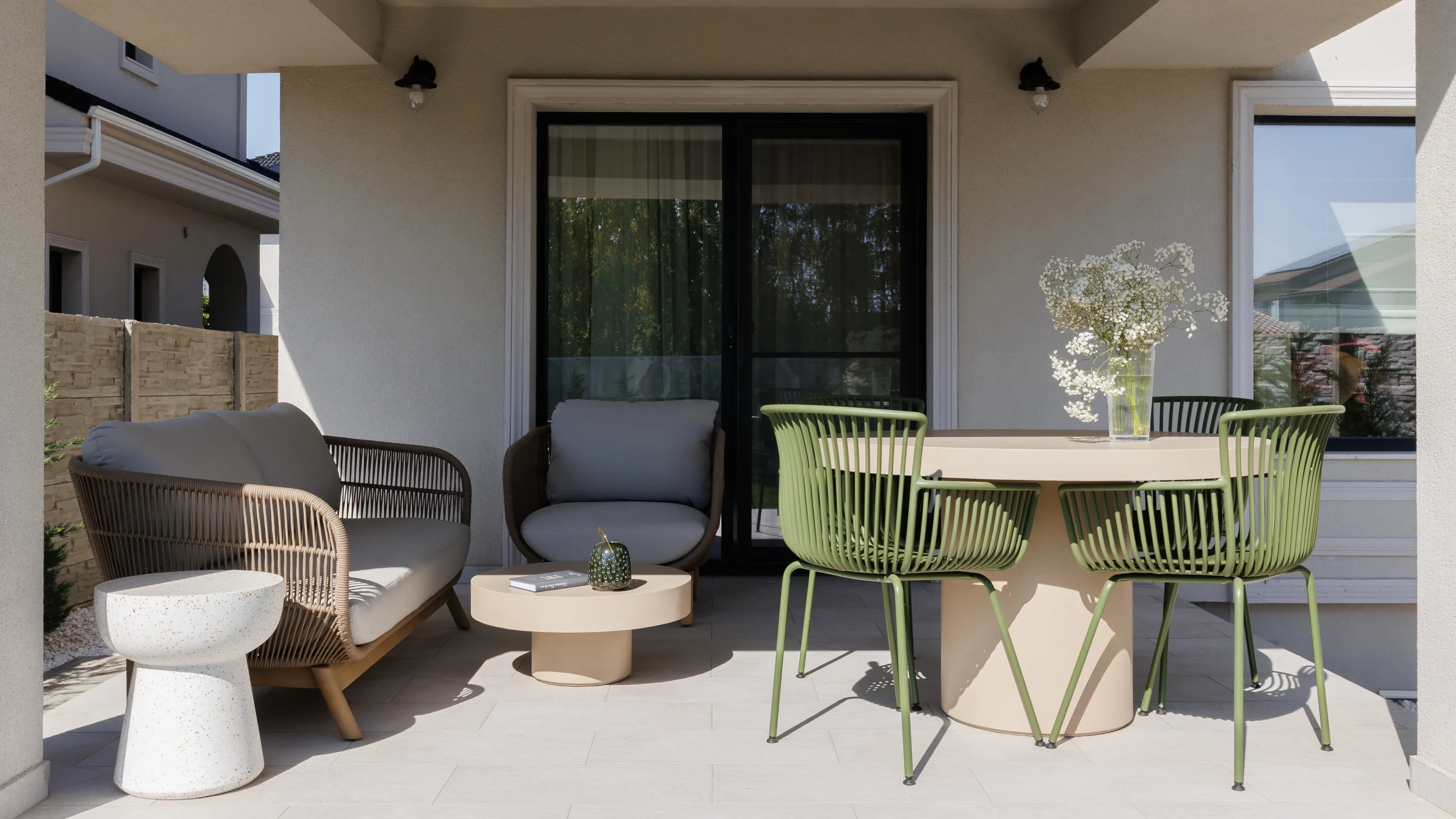Iconic Blush House interior, view 34